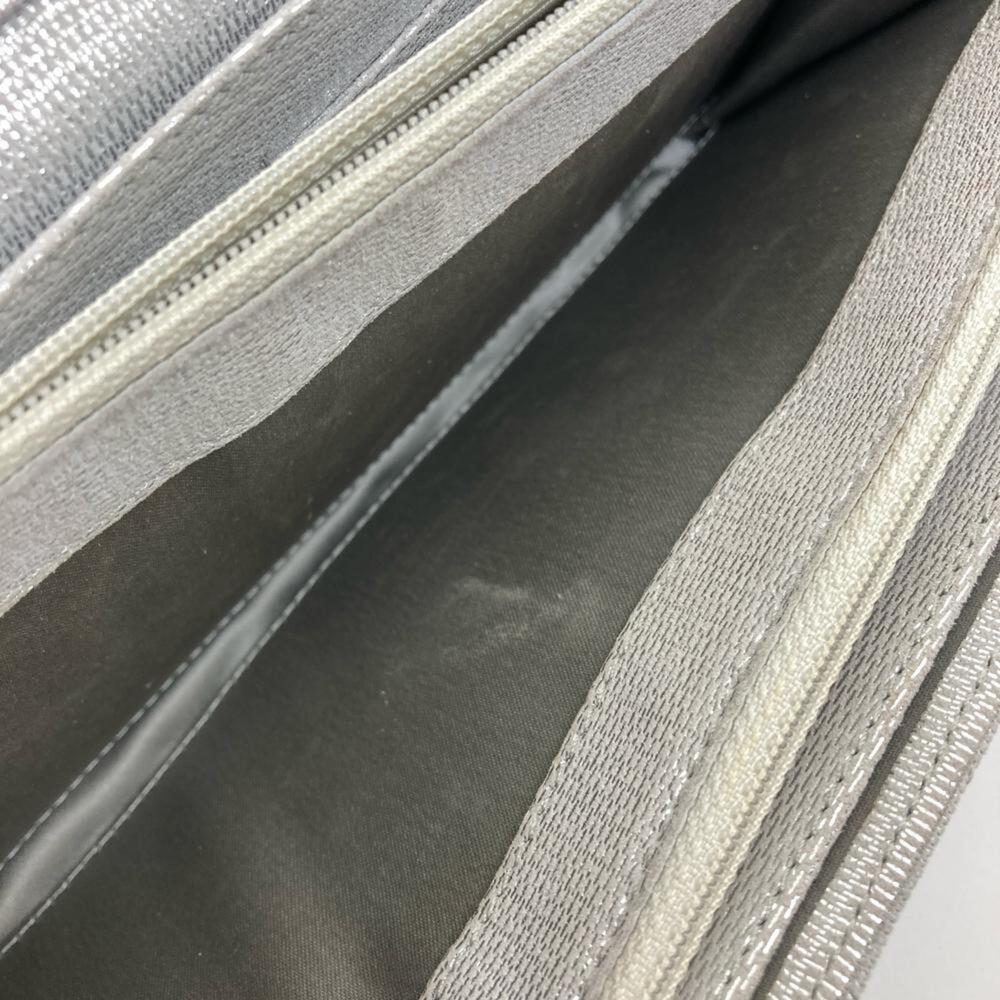 CHANEL Silver Shoulder Bag - Picture 8 of 10